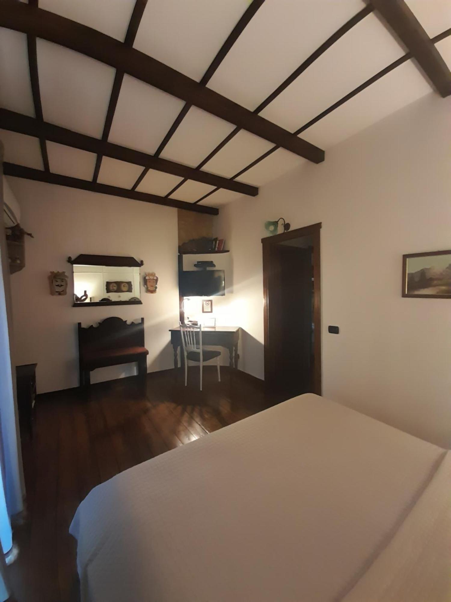 Antica Dimora Historic Building Bed & Breakfast Enna Bagian luar foto